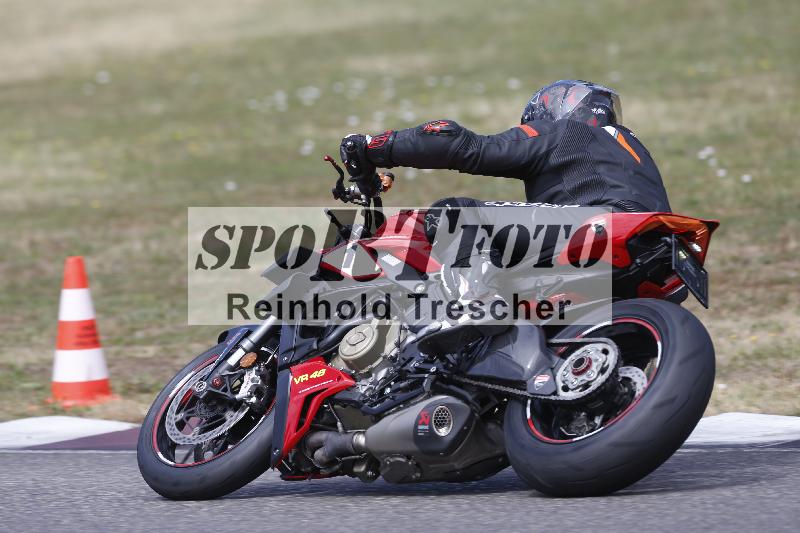 /22 06.07.2026  Pluess Moto Sport ADR/Einsteiger/19
